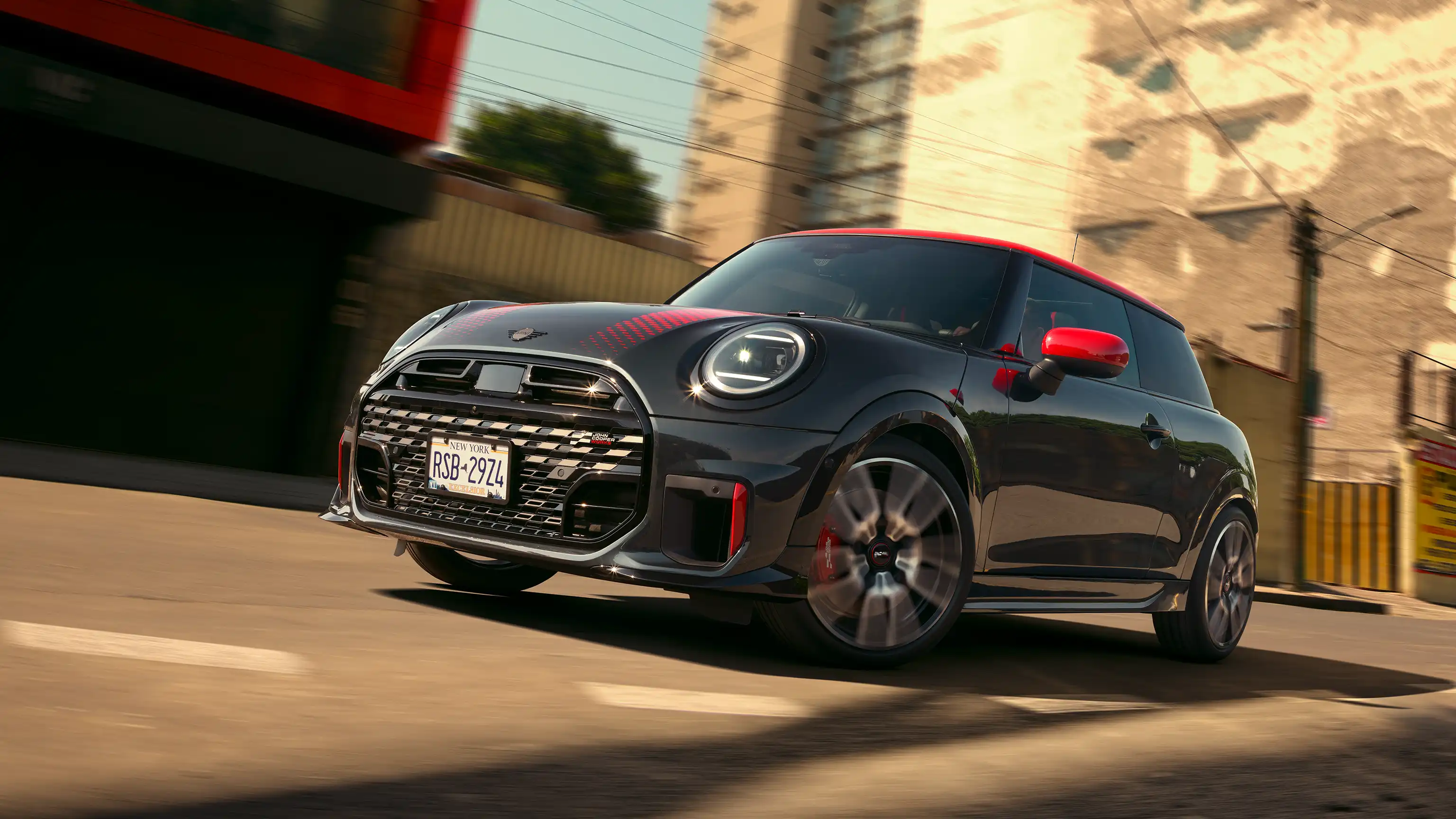 MINI John Cooper Works - F66 JCW Vista lateral